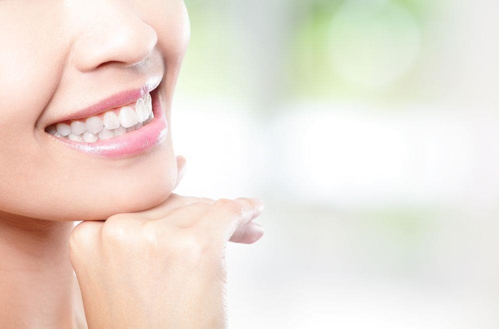 6 hábitos que perjudican su salud dental