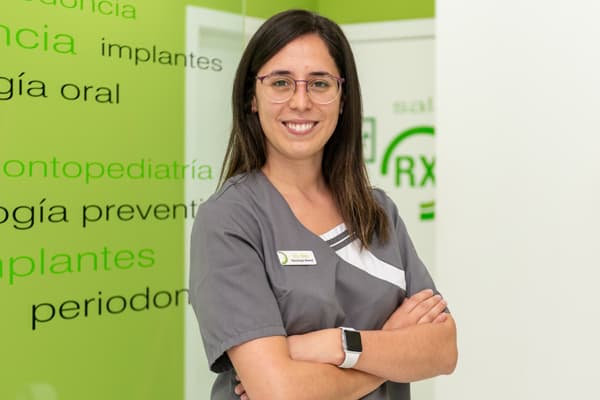 Carla Area - Odontóloga General
